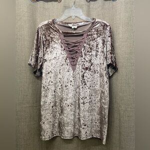 🔴5/$15 Entro Short Sleeve crushed Velvet Lace-Up Top in mauve